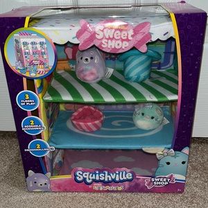 Squishville Sweet Shop with Priya & Tres’zure, Bistro Table & Seat, 3 floor shop